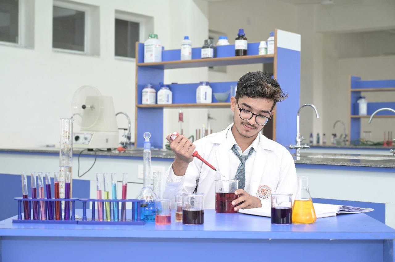 Pharmaceutical Chemistry Laboratory